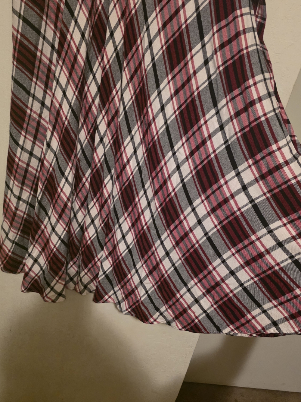 Chaps Plaid Maxi Skirt in Red , Black, and Cream Size XL - Picture 3 of 7